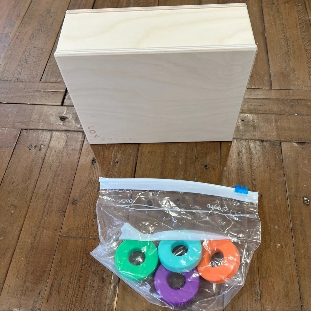 lovevery montessori toddler toy bundle set of 6 play lot 18+ Months